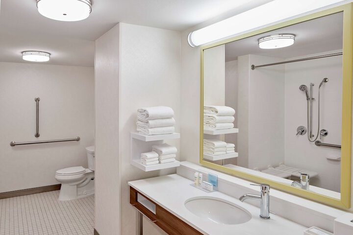Bathroom shower