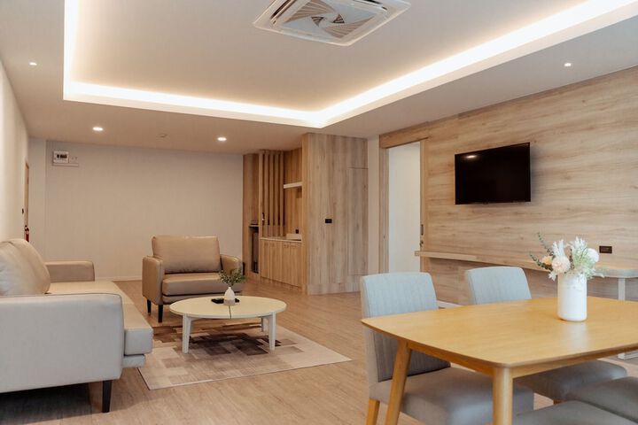 Room 20 of 49