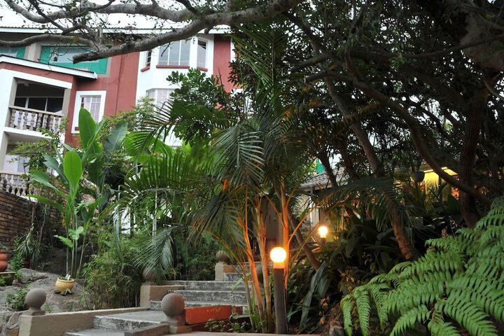 Hotel Exterior 26 of 168