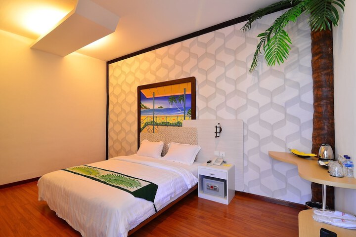 Room 6 of 55