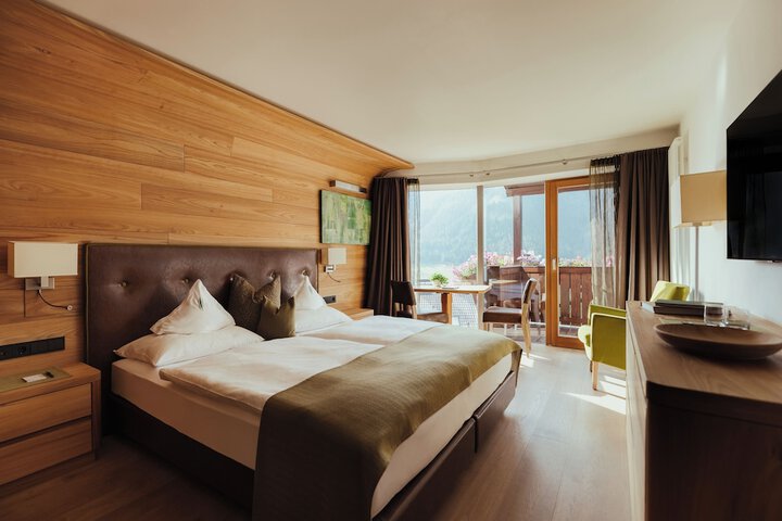 Room 35 of 100