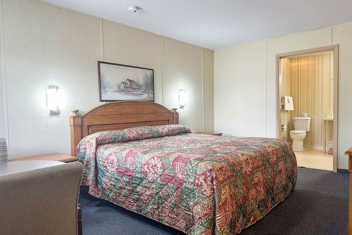 Room 26 of 95