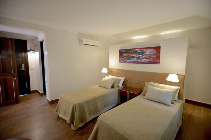 Room 8 of 45