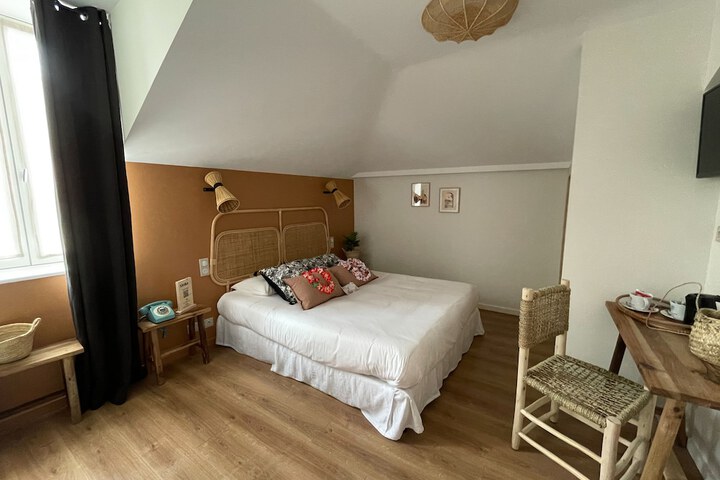 Room 27 of 59