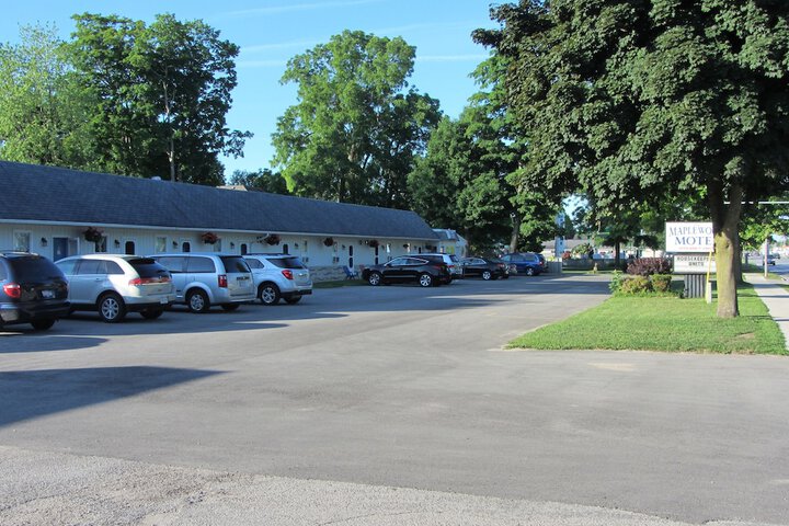 Property Grounds 26 of 33