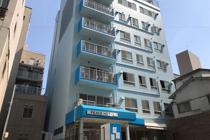 Hero Image 1 of 74