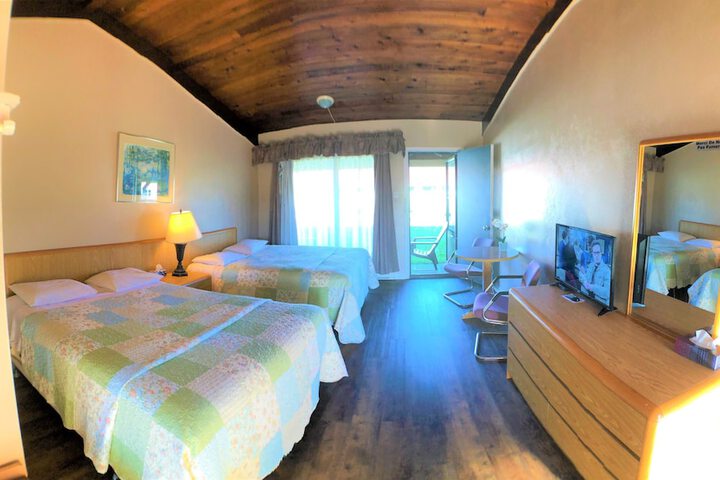 1 Queen Bed (13 of 29)