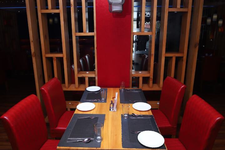 Dining 29 of 46