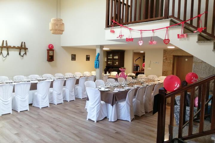 Ballroom/Hall 36 of 51