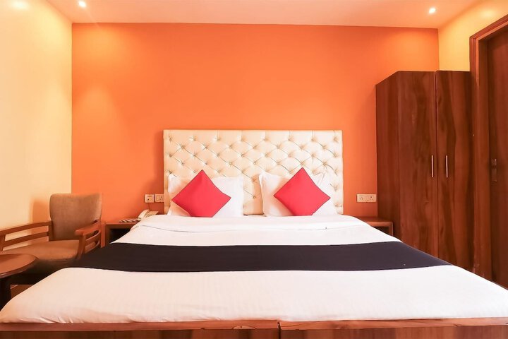 Room 10 of 24