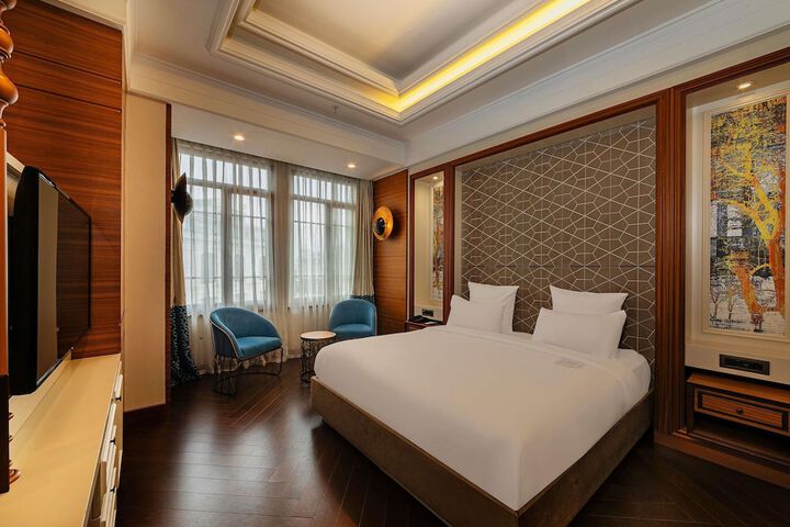 Room 35 of 105