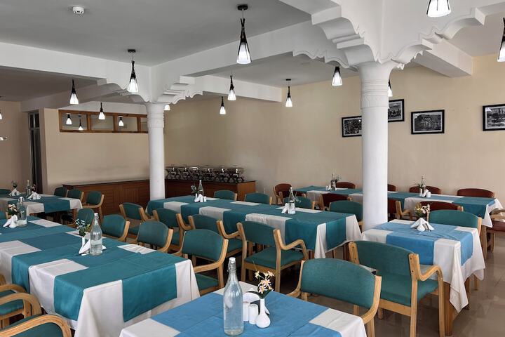 Dining Photos