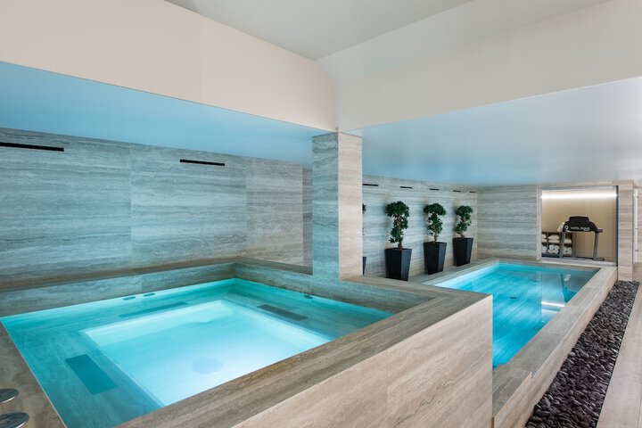 Pool 71 of 104