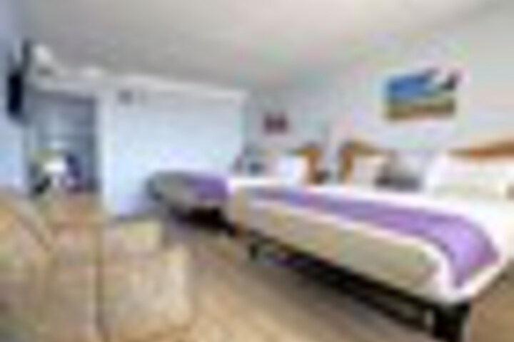 Room 17 of 258