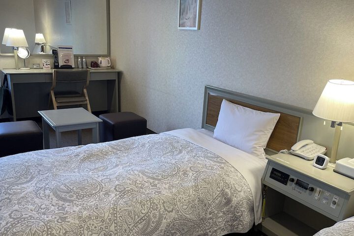 Room 32 of 56