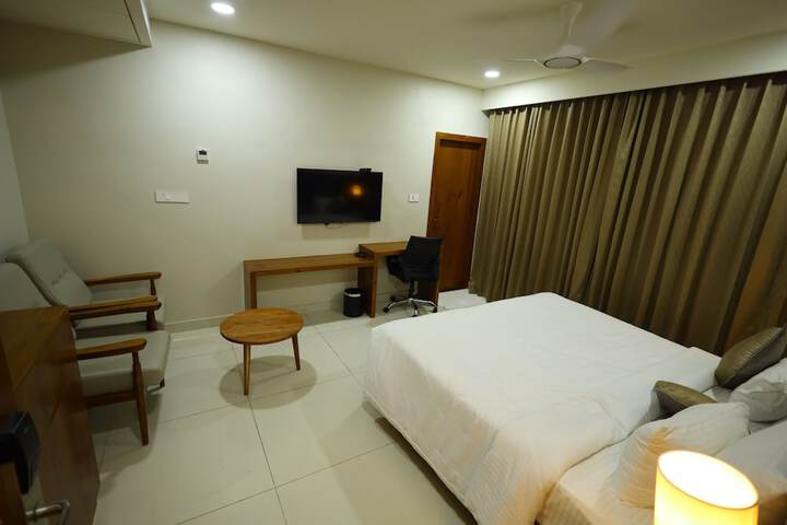 Room 9 of 27