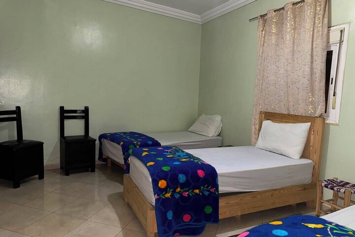 Room 5 of 16
