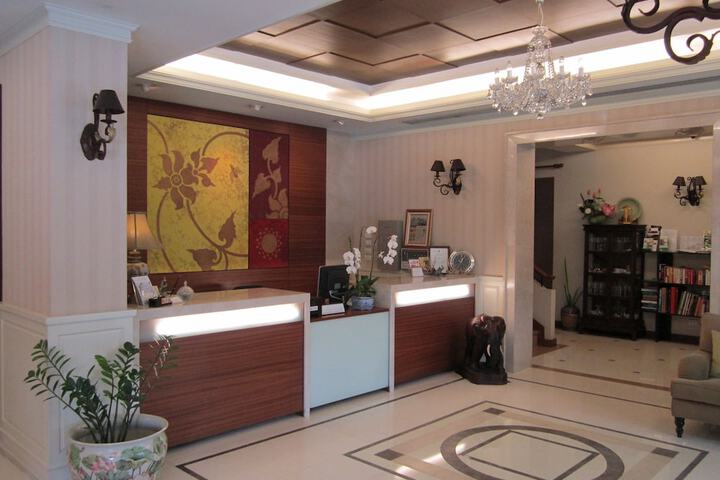 Hotel Interior 4 of 47