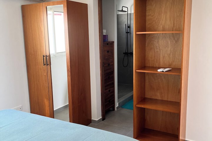 Room 29 of 196