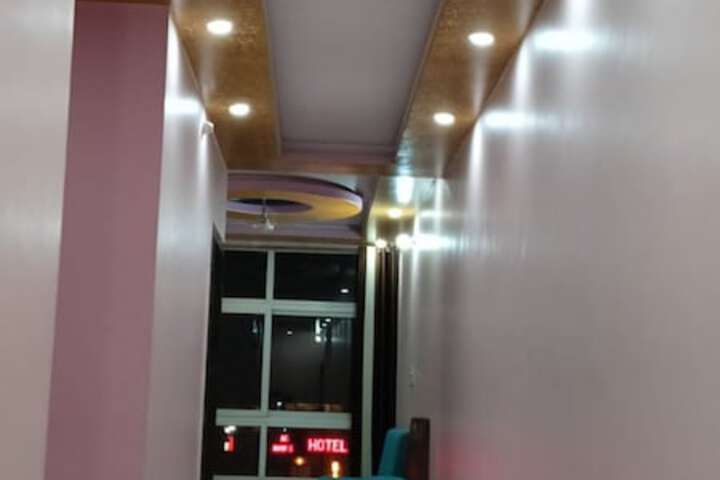 Hotel Interior 4 of 37