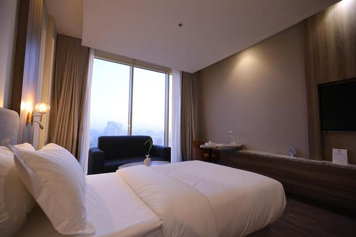 Room 19 of 51