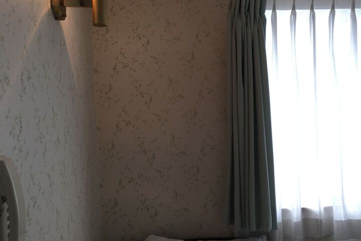 Room 26 of 36
