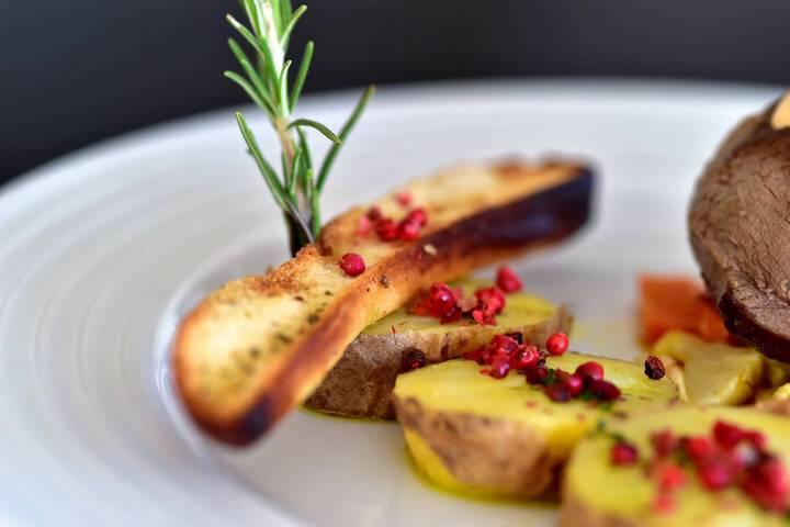 Dining 209 of 250