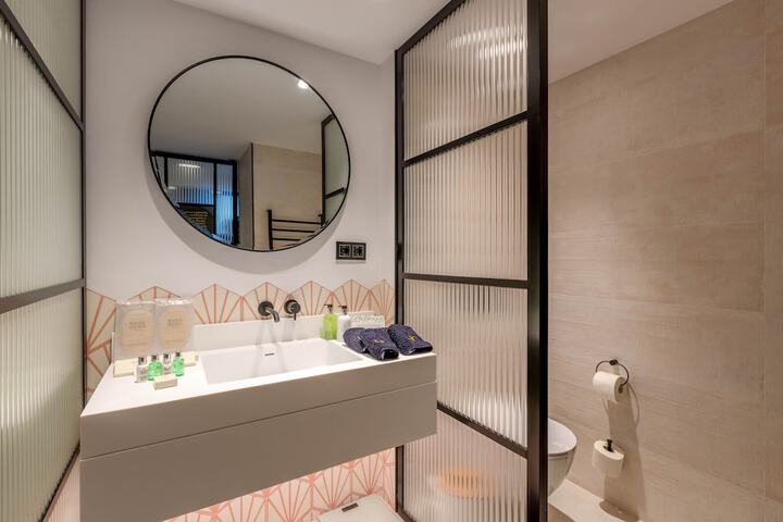 Clean Restrooms
