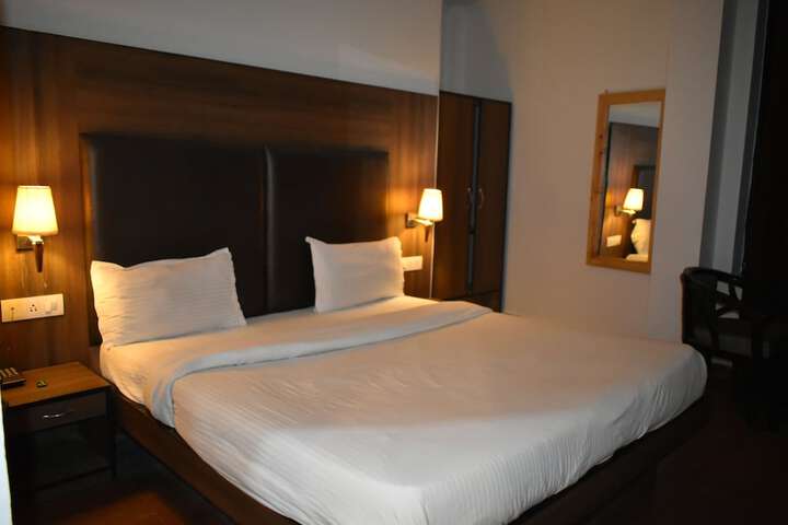 Room 15 of 24