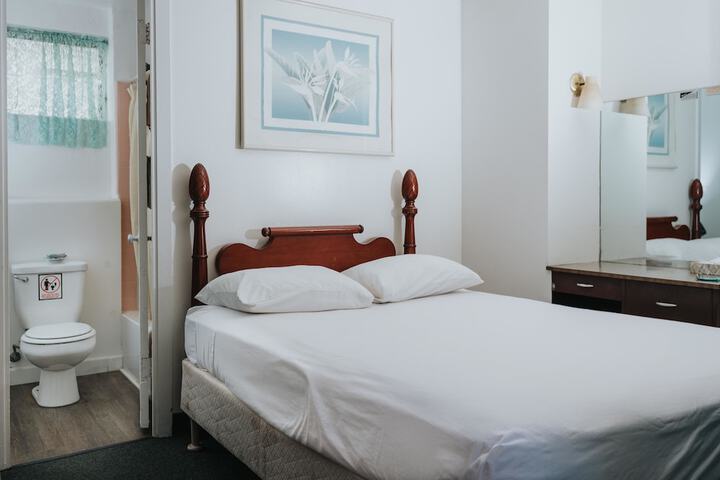 Room 38 of 111