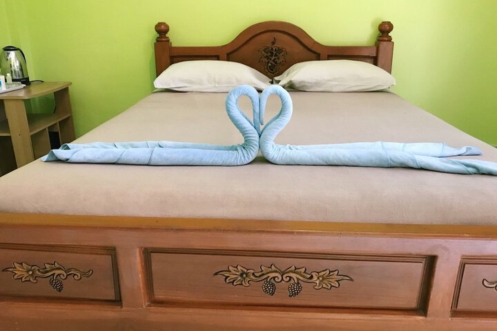 Room 4 of 50