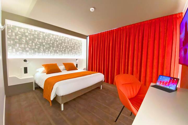 Room 18 of 52