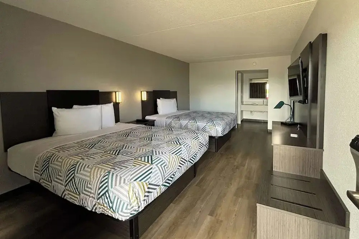 Room 3 of 13
