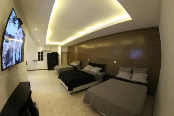 Room 3 of 4