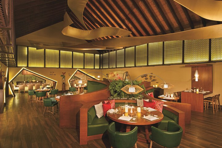 Dining 63 of 84