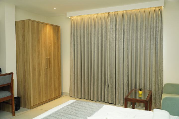 Room 34 of 68