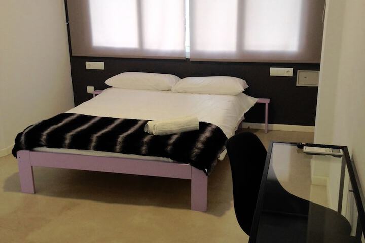 Room 5 of 23