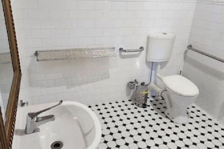 Clean Restrooms