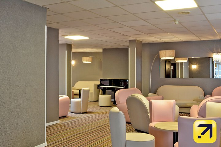 Hotel Interior 7 of 81