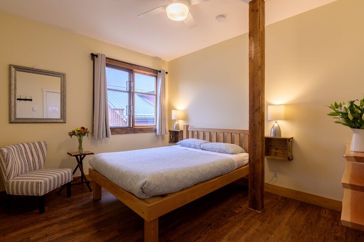 Room 7 of 14