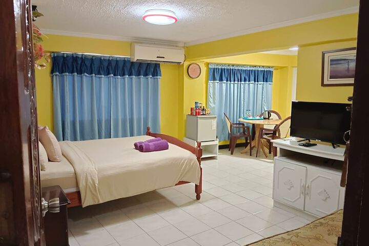 Room 3 of 26