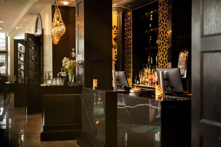 Hotel Interior 6 of 123