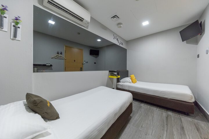 Room 12 of 88