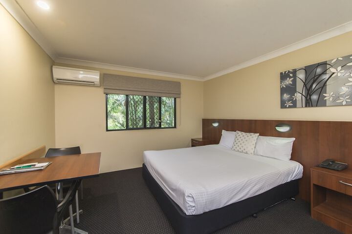 Room 16 of 74