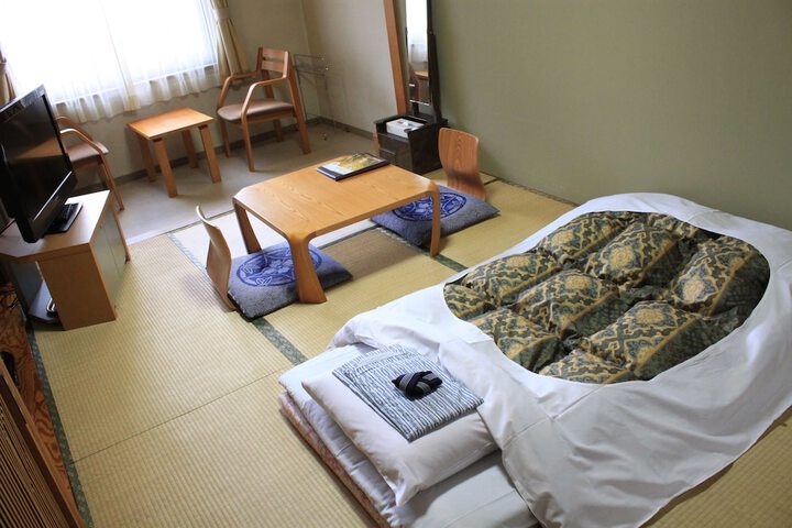 Room 8 of 26