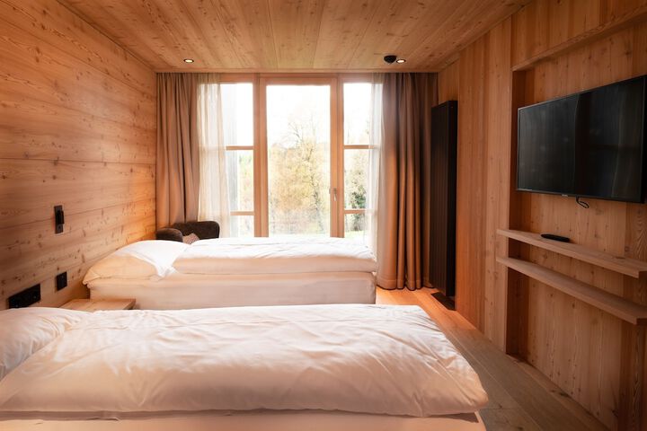 Room 10 of 51
