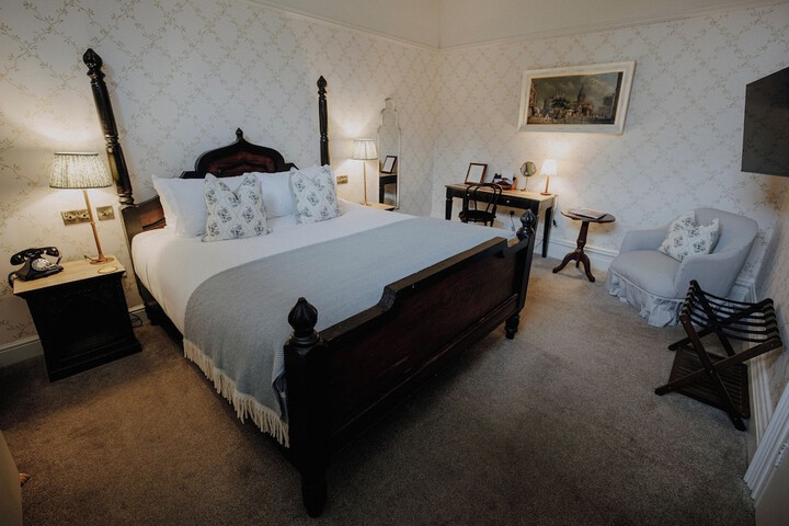 Room 25 of 57