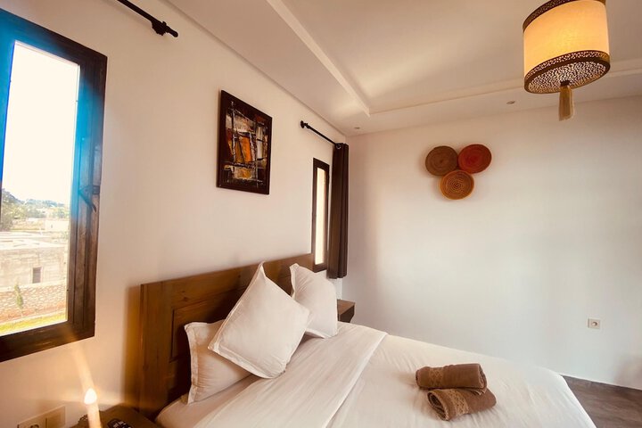 Room 48 of 153