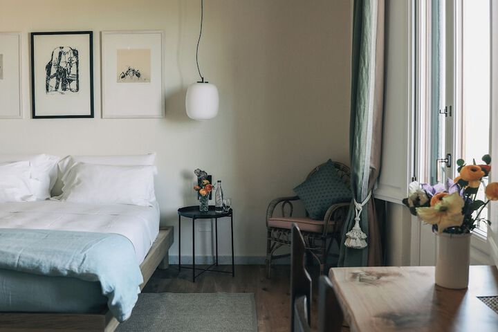 Room 11 of 51