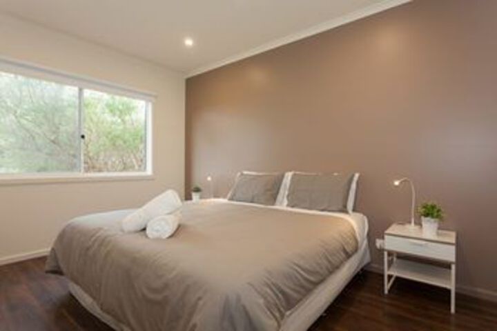 Room 8 of 15
